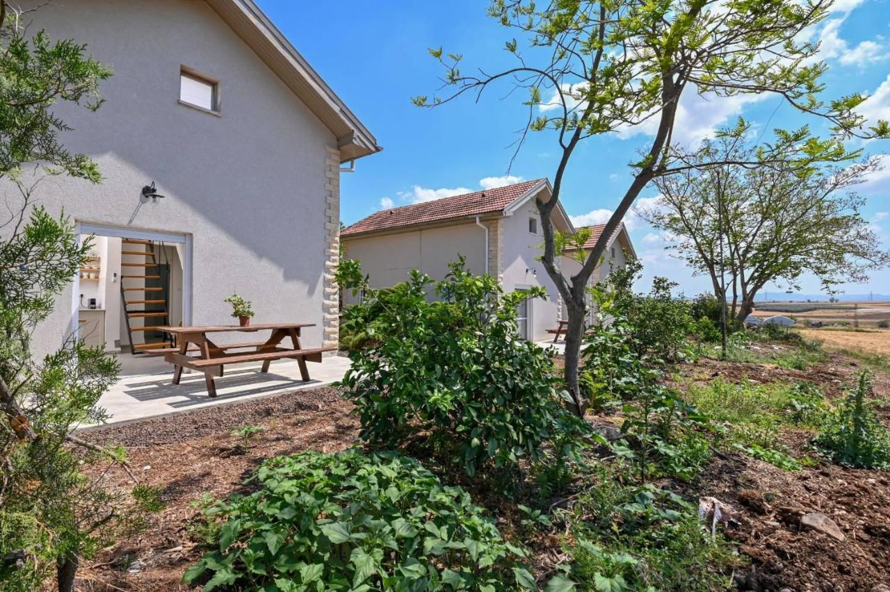 Yalarent Valley View Boutique With Pool Holiday home *